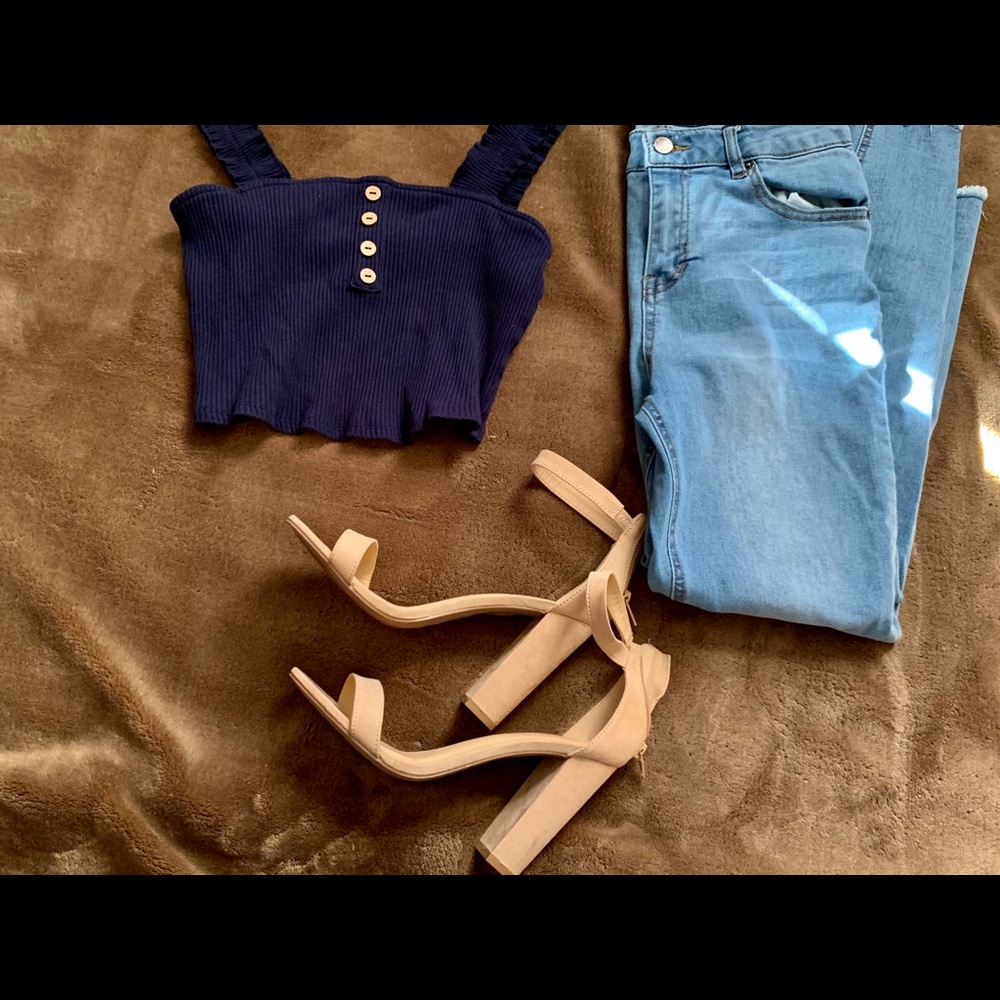 Fashion Nova Blue button crop top